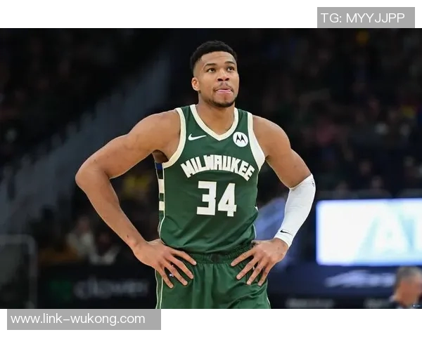 字母哥新冠康复后重返雄鹿训练营开展无对抗训练备战新赛季